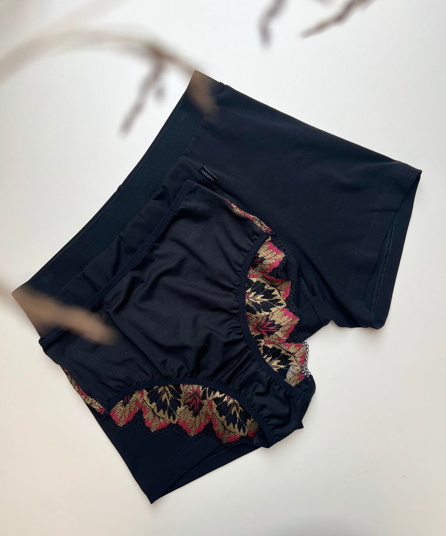 Women’s High-Waist TENCEL™ panties – Black with Lace Back