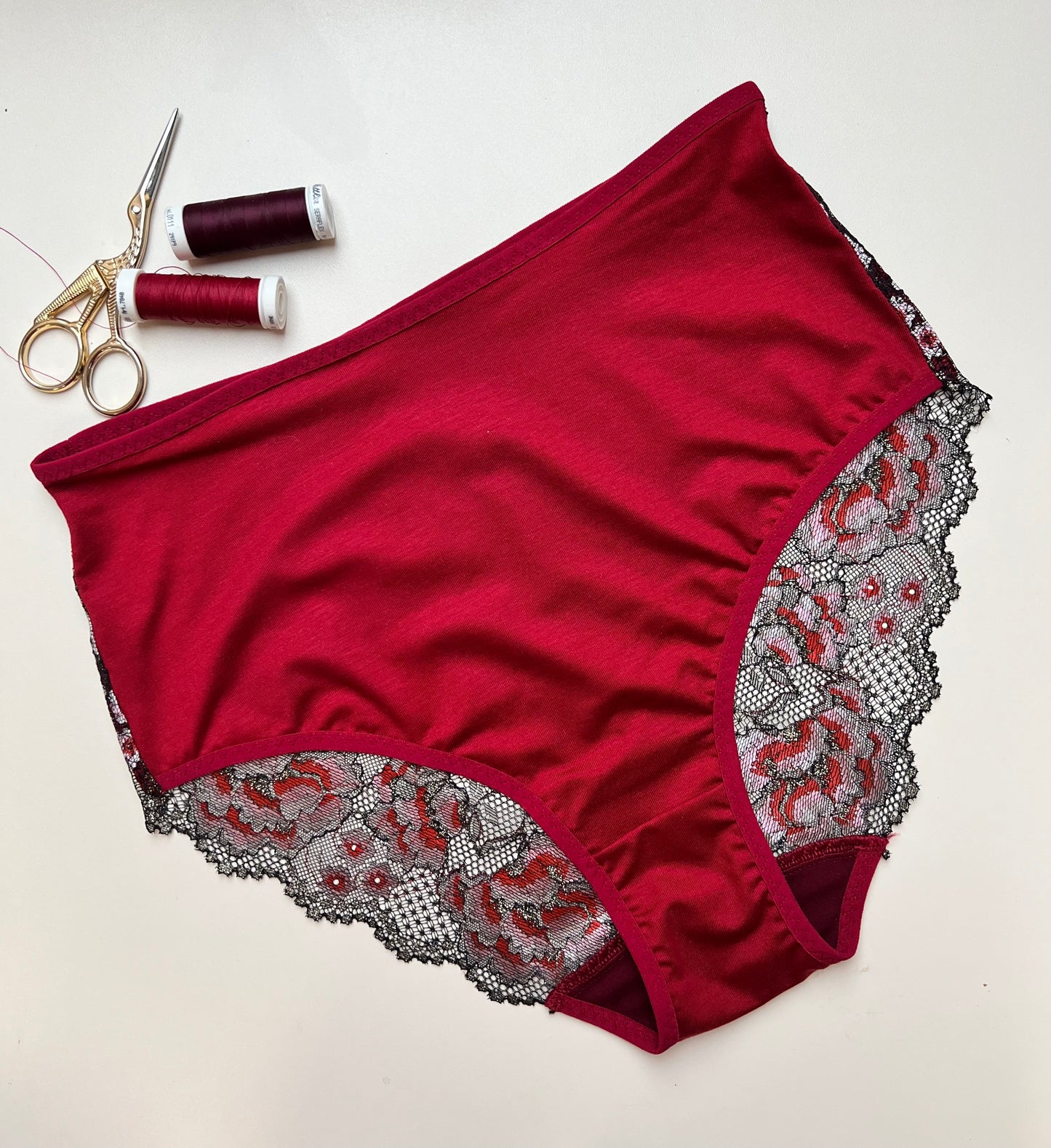 Women’s High-Waist TENCEL™  red panties with Lace